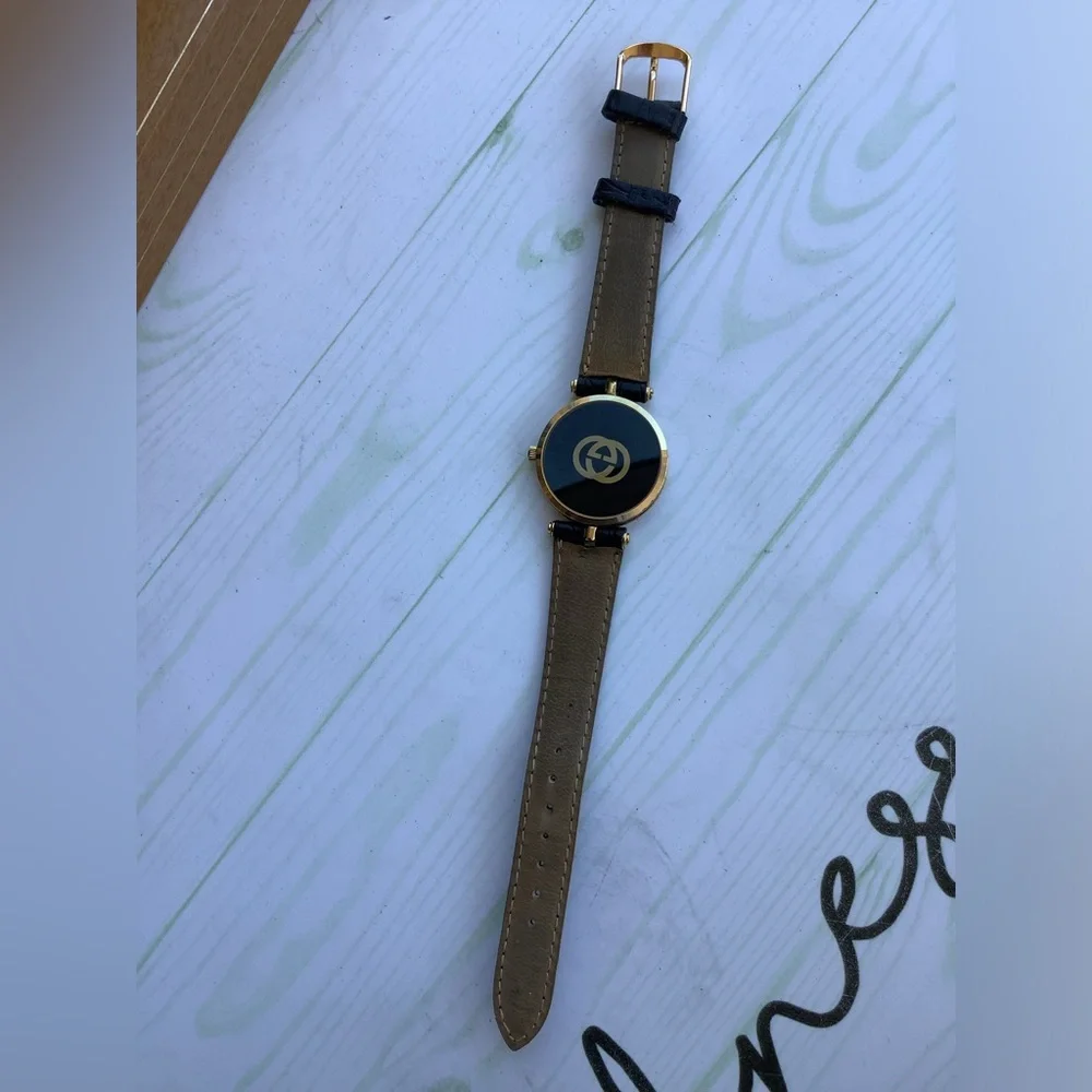 Authentic Gucci watch UNISEX 🖤💛🖤 - Picture 11 of 14